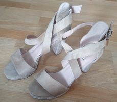 Sandales en daim avec talons - Taille 40