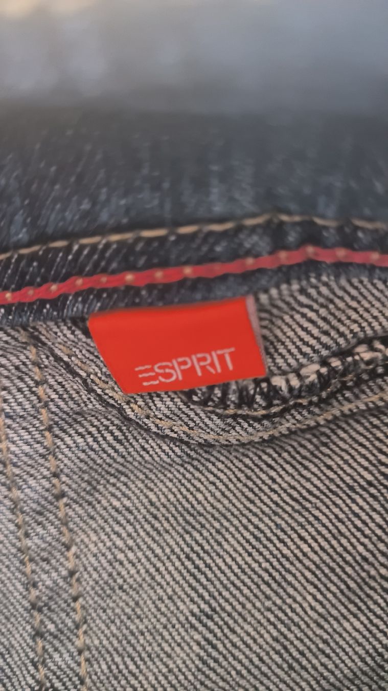 Esprit Jeans: Jeans corsaire Esprit, taille 34 – Usato da Attalens venduto da frakimir 4
