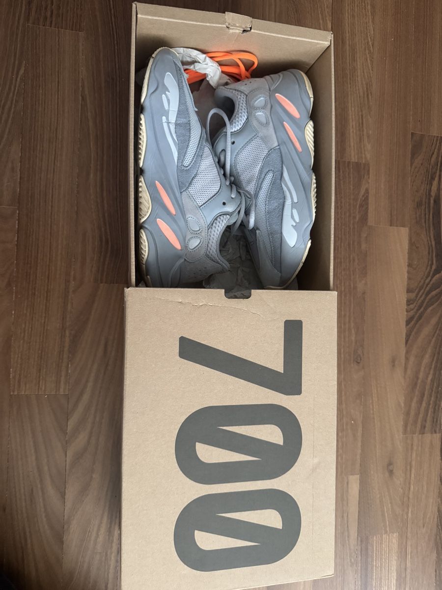 Adidas Scarpe da uomo: Yeezy boost 700 – Usato da Winterthur venduto da A2001. 3