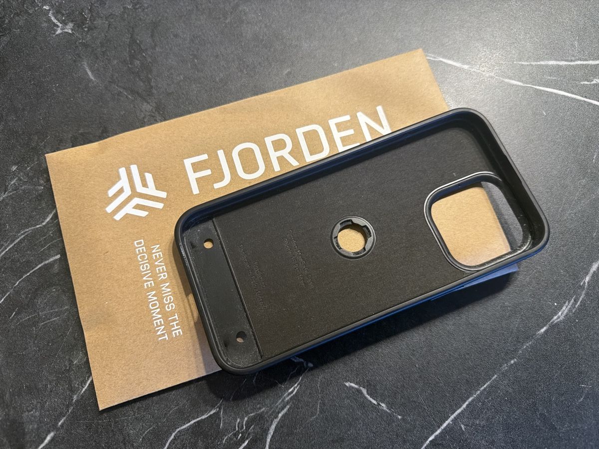 Apple Covers & Schutzfolien: Fjorden iPhone 15pro max case – Gebraucht aus Lugano von LordAlox77