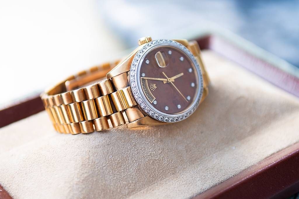 Rolex Orologi: Rolex Day Date President Ref. 18038 Diamond Walnut Dial – Usato da Magden venduto da elolas 1
