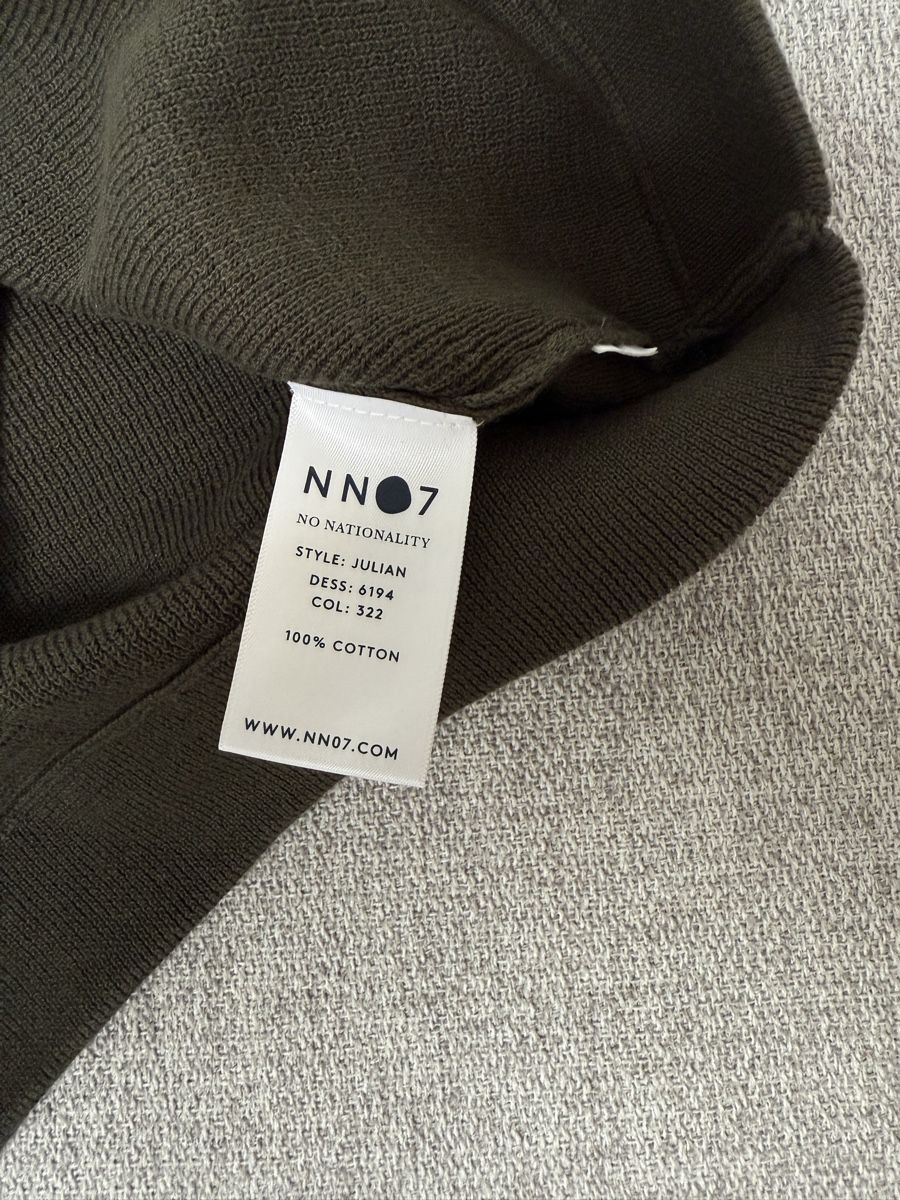 Maglioni & Felpe: NN07 Pullover, Olivgrün, Grösse S - Neu mit Etikett – Nuovo e nell'imballaggio originale da Biel-Benken BL venduto da Aplus0 1