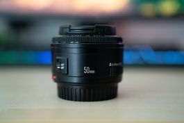 Canon EF 50mm f/1.8 II
