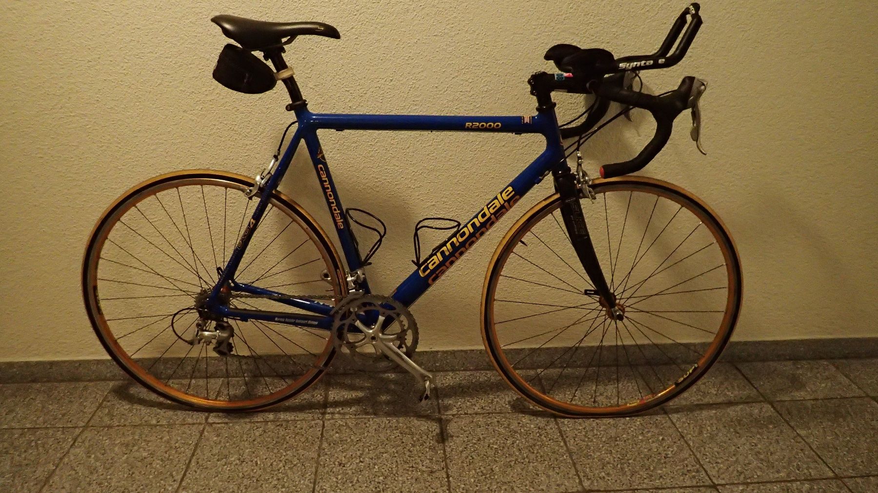 Cannondale Biciclette: Cannondale Rennvelo R 2000 blau CAAD 4 – Usato da Lachen SZ venduto da BeldeuX