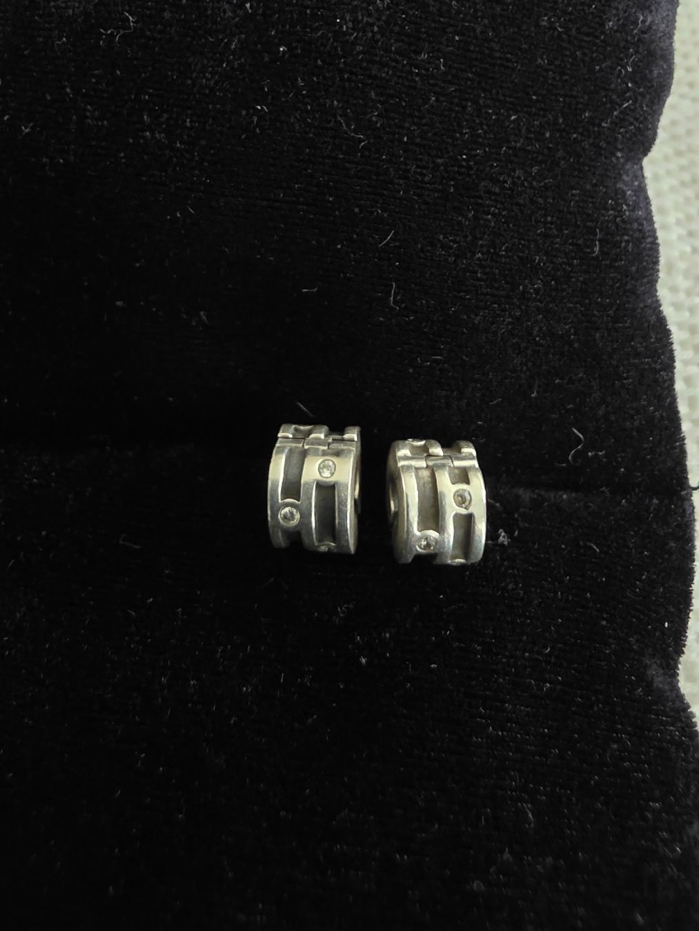 Pandora Ciondoli: 2 Pandora Clips  – Usato da Rikon im Tösstal venduto da Quimy68 1