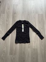 Schwarzes Langarmshirt, Gr. 134/140 - Top Zustand!