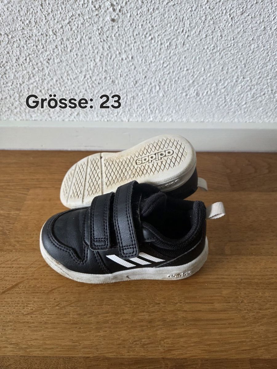Schuhe für Jungen: Kinder Schuhe 23, 25, 26, 27 – Gebraucht aus Merenschwand von s_19le20 9