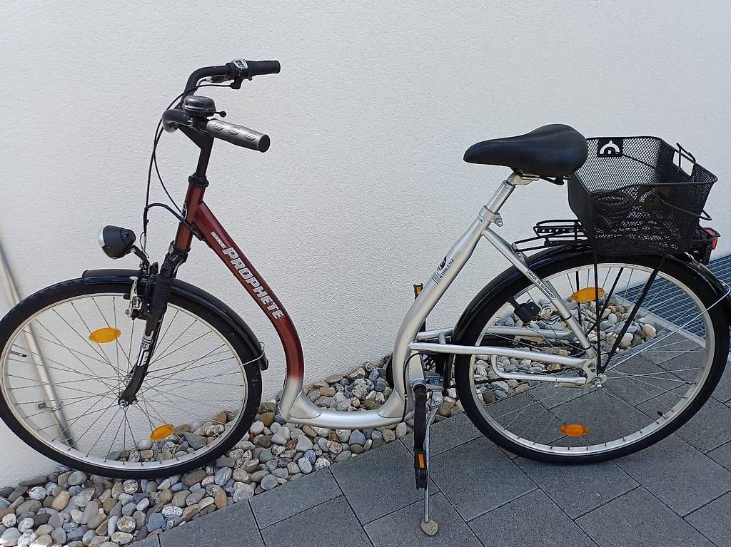Velos: Tiefeinsteiger Velo – Gebraucht aus Zuzwil BE von Areli 1