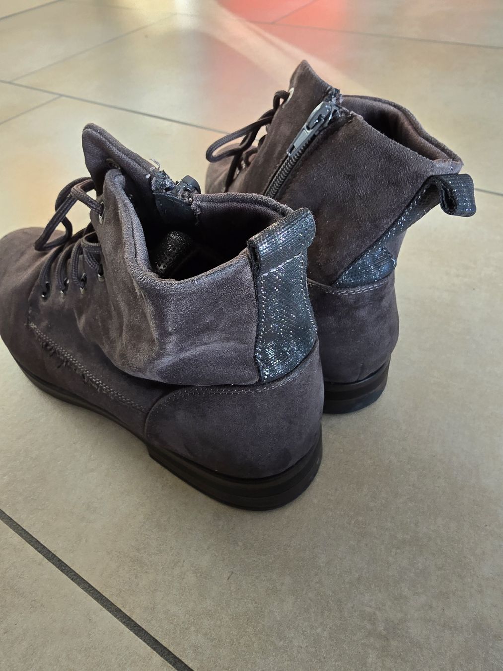 Damenschuhe: Stiefeletten - Grösse 40 – Gebraucht aus Rickenbach b. Wil von VeryLovelyThings 2