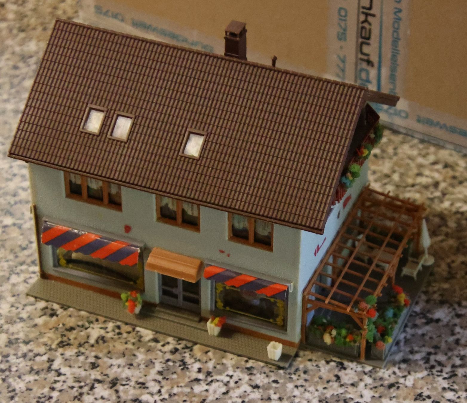Trains électriques: Häuserkonvolut H0 1:87 – D'occasion à Diegten par dolphin04 2
