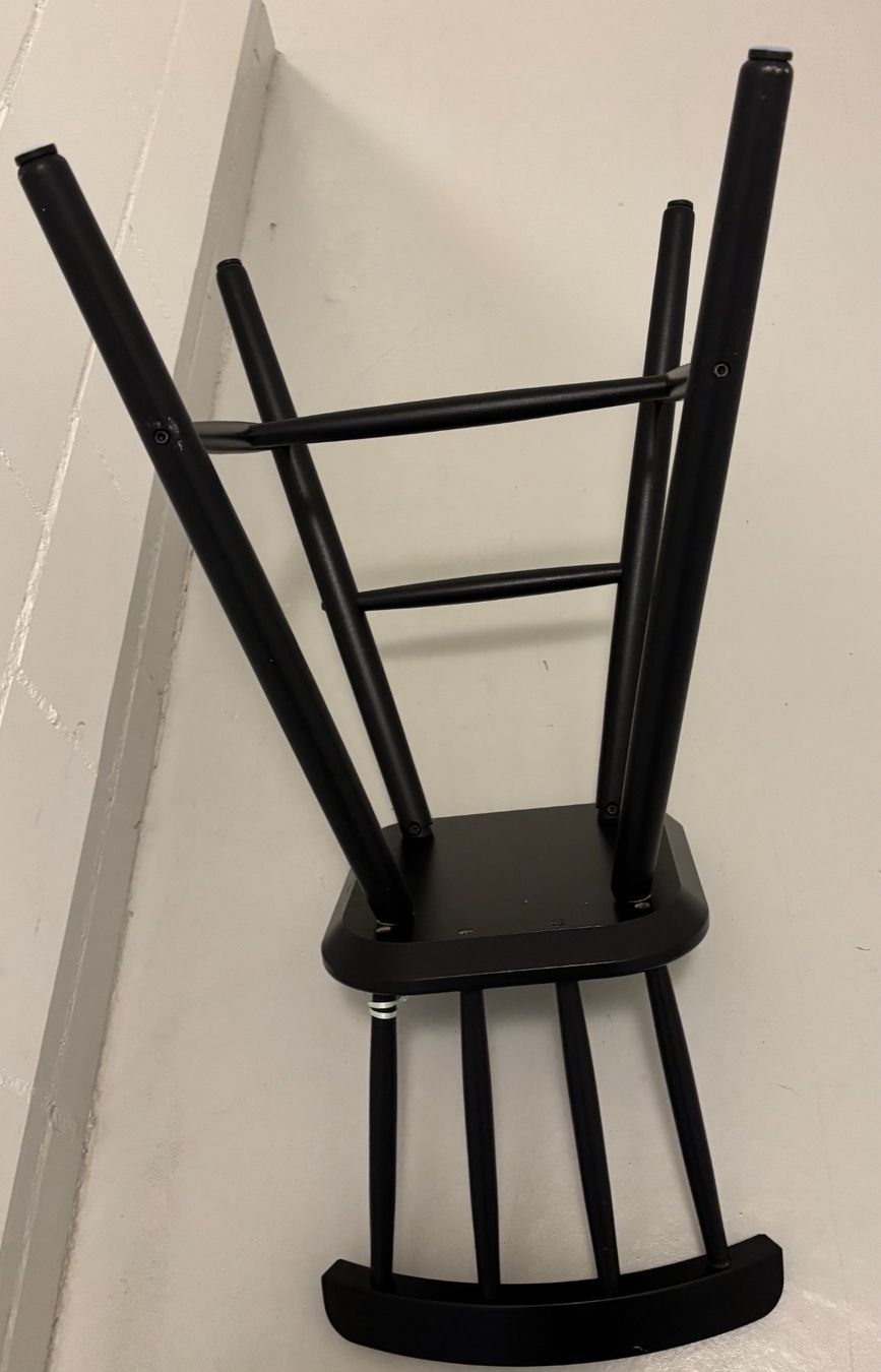 Ikea Chaises: Kinderstuhl, wenig gebraucht – D'occasion à Niederönz par melodie015 3