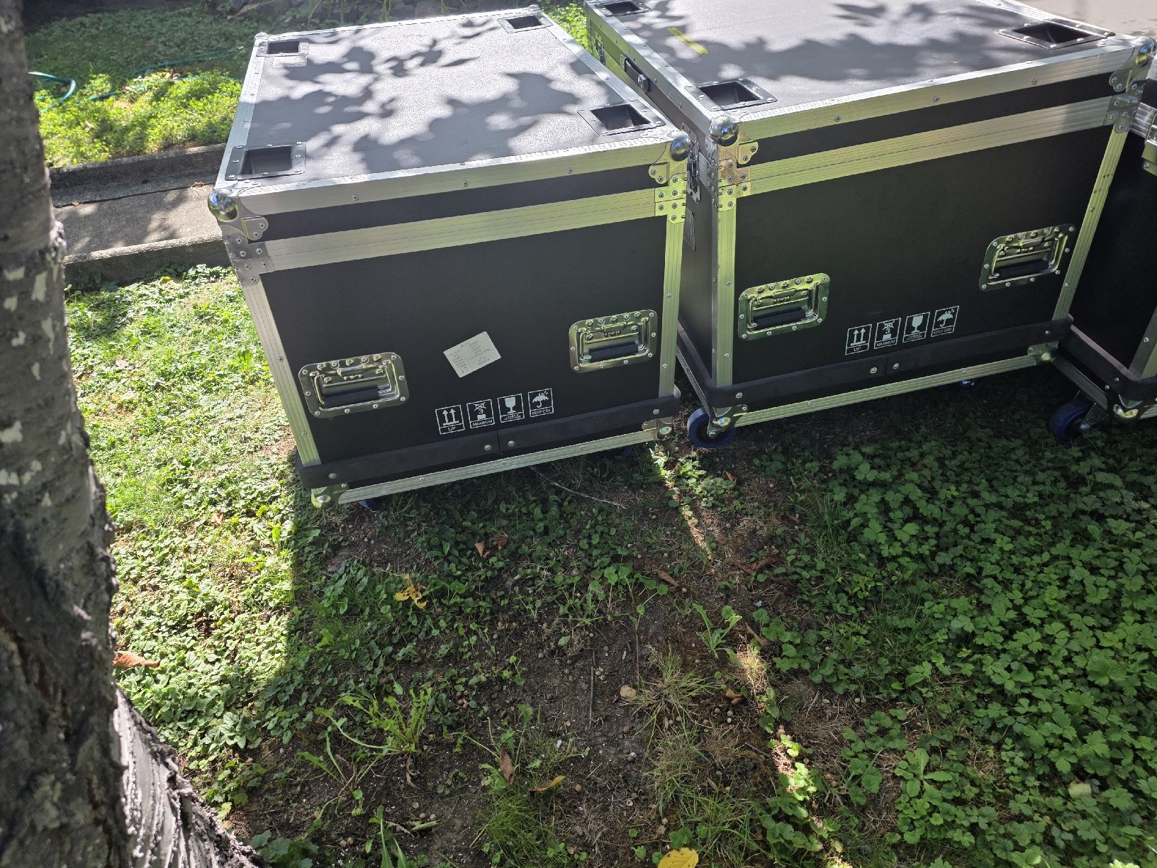 Valigie: Flightcase Transportkoffer schwarz mit Rollen gebraucht – Usato da Schaffhausen venduto da Silva054 1