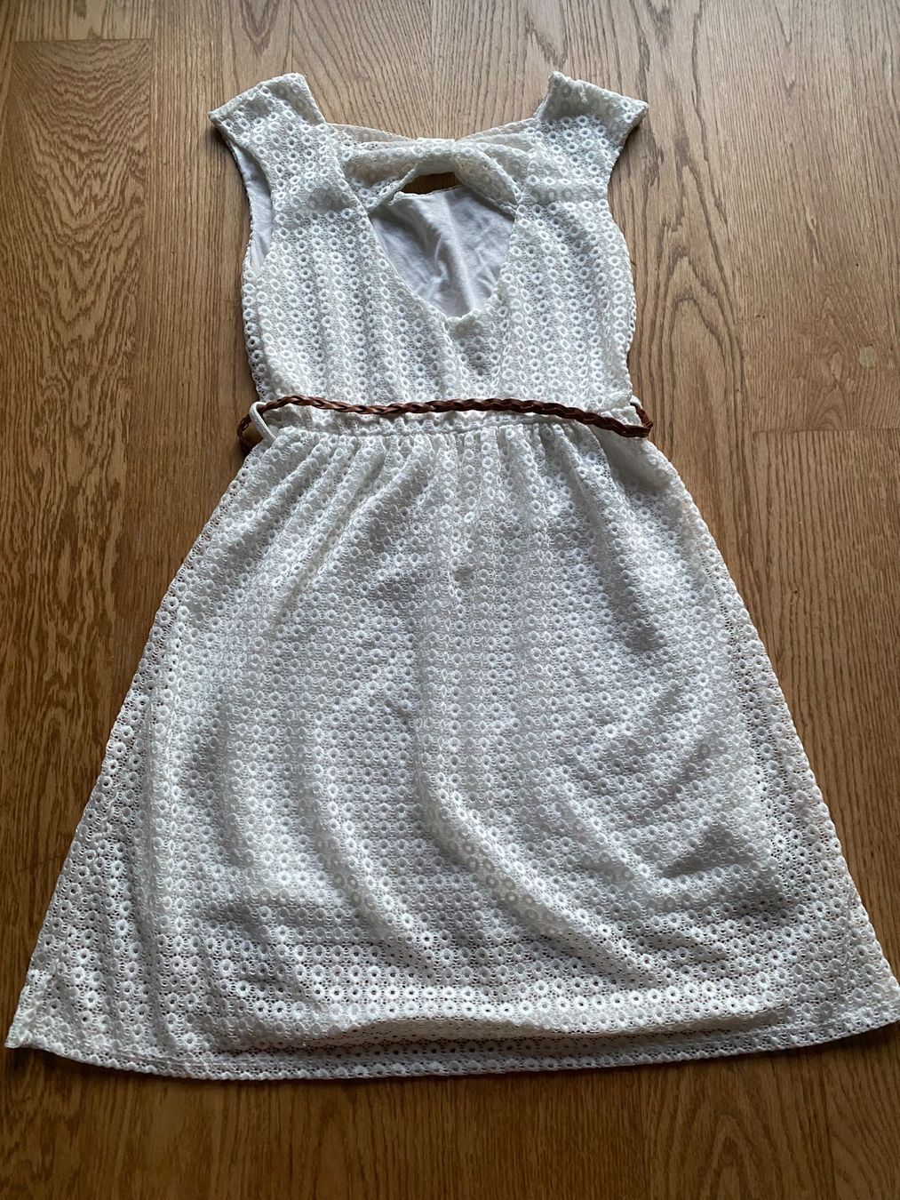 Vestiti & Gonne: Sommerkleid Mädchen weiss – Usato da Riedholz venduto da emm_22qn 1