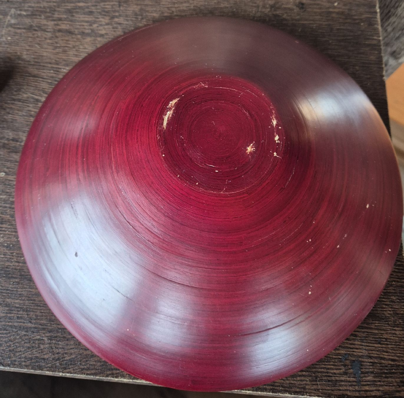 Ciotole: Schöne Holzschale, rot, ca. 30 cm Durchmesser, – Usato da Halten venduto da GiMu.84 3