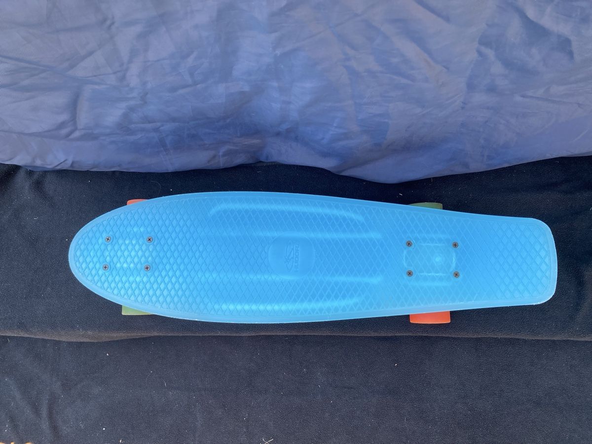 Hudora Skateboards: Hudora Pennyboard Blau Gebraucht mit LED – Gebraucht aus Erlenbach ZH von sim_x92q