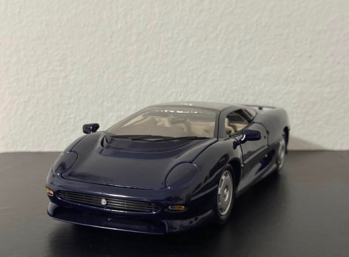 Maisto Modellini d'auto: Jaguar XJ220 Maisto 1:18 – Nuovo (secondo la descrizione) da Bülach venduto da Meti2023