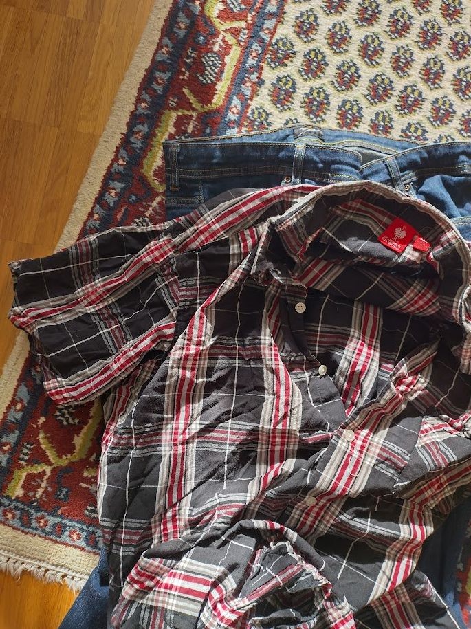 Lotti di vestiti: Jeans 2 Hemden – Usato da Sissach venduto da Remanka 5