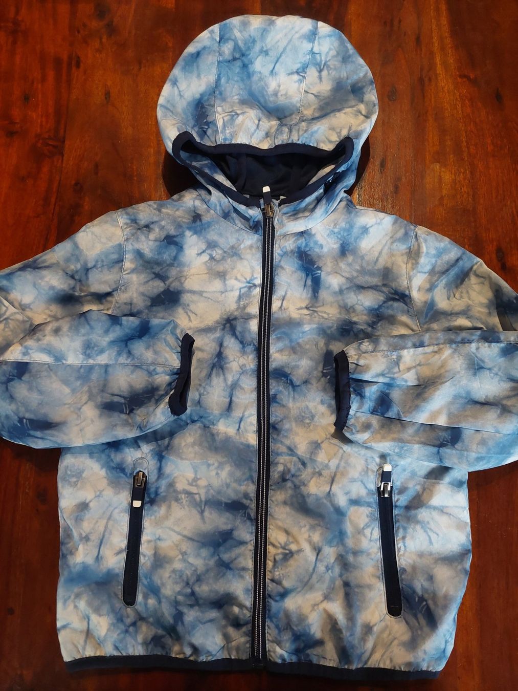 C&A Giacche & Cappotti: C&A Windstopper / Windjacke Grösse 122 mit eigener Tasche – Nuovo (secondo la descrizione) da Beckenried venduto da Havacola 2