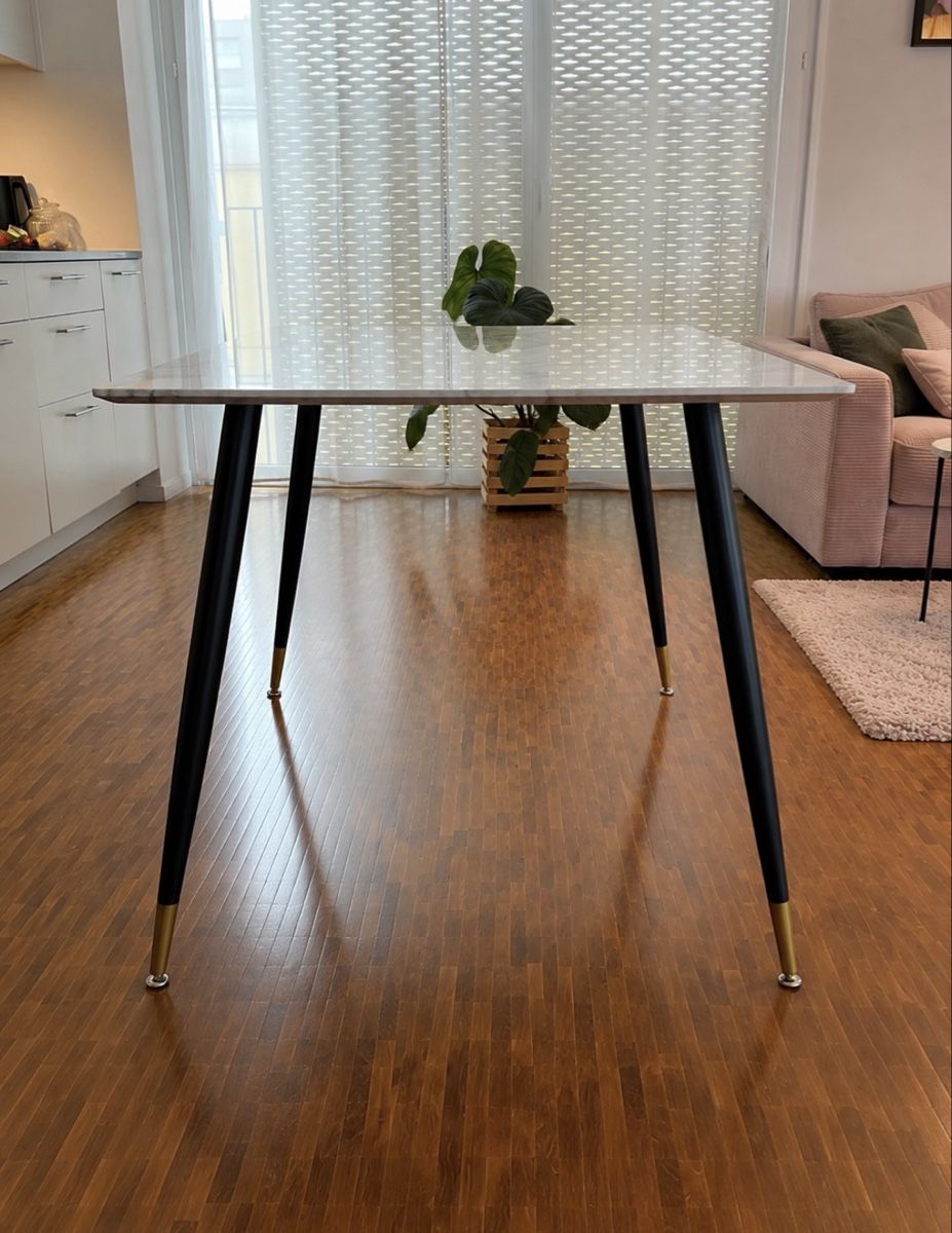 Tables: Esstisch in Marmor-Optik – D'occasion à Winterthur par miirj__