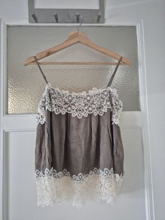 Top satiné à dentelles Zara XS