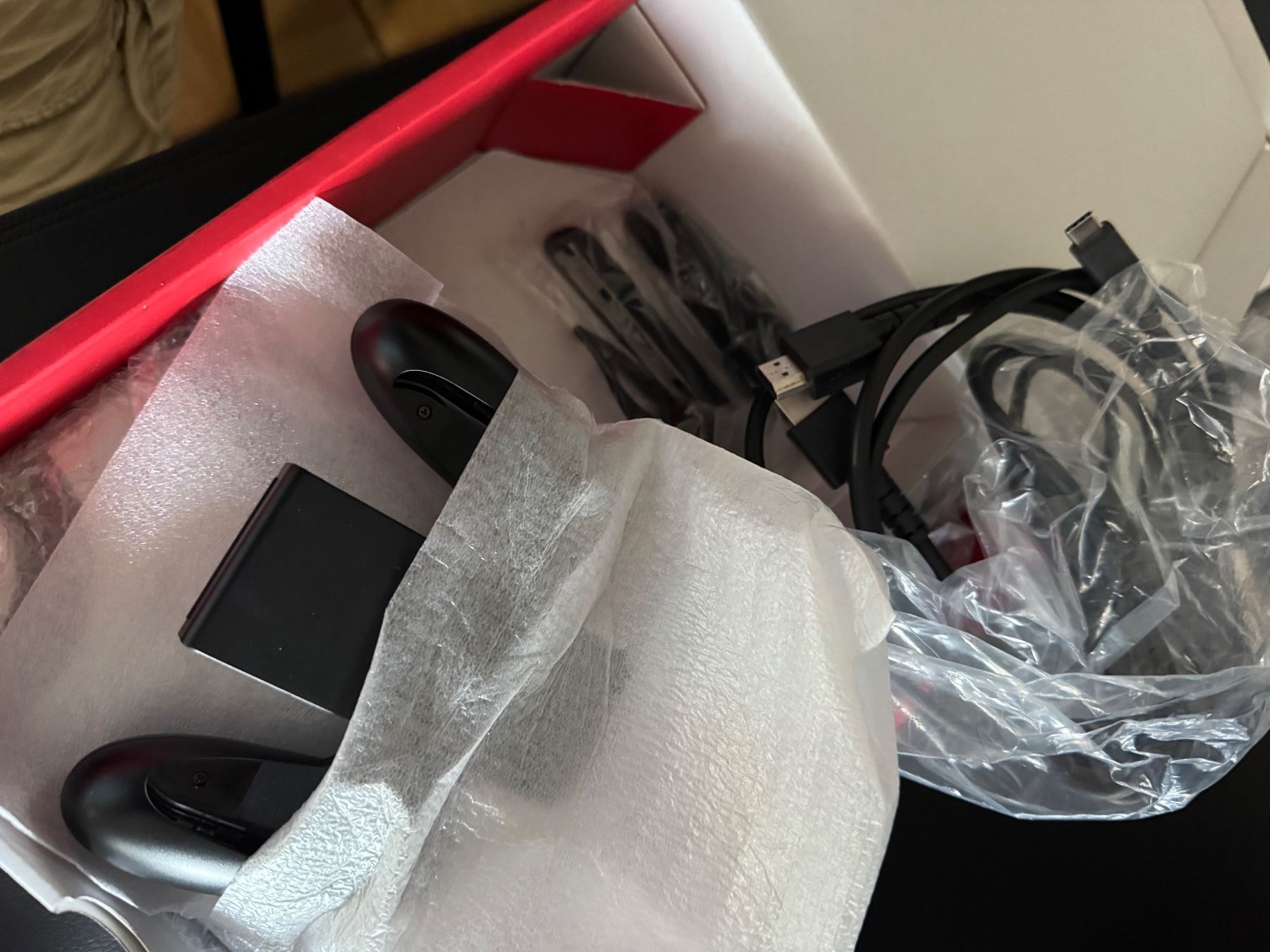Nintendo Consoles: Nintendo Switch OLED et accessoires – D'occasion à Blonay par ADO_79 7