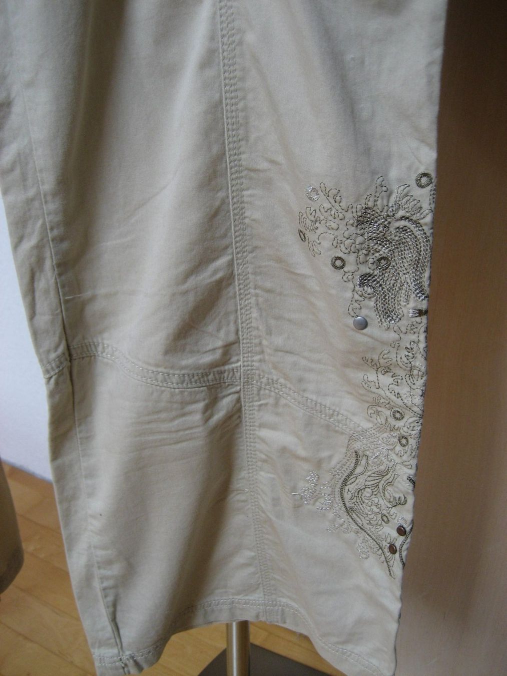 Pantaloni: Pantalon été taille 42, neuf – Nuovo e nell'imballaggio originale da Delémont venduto da marryb 2