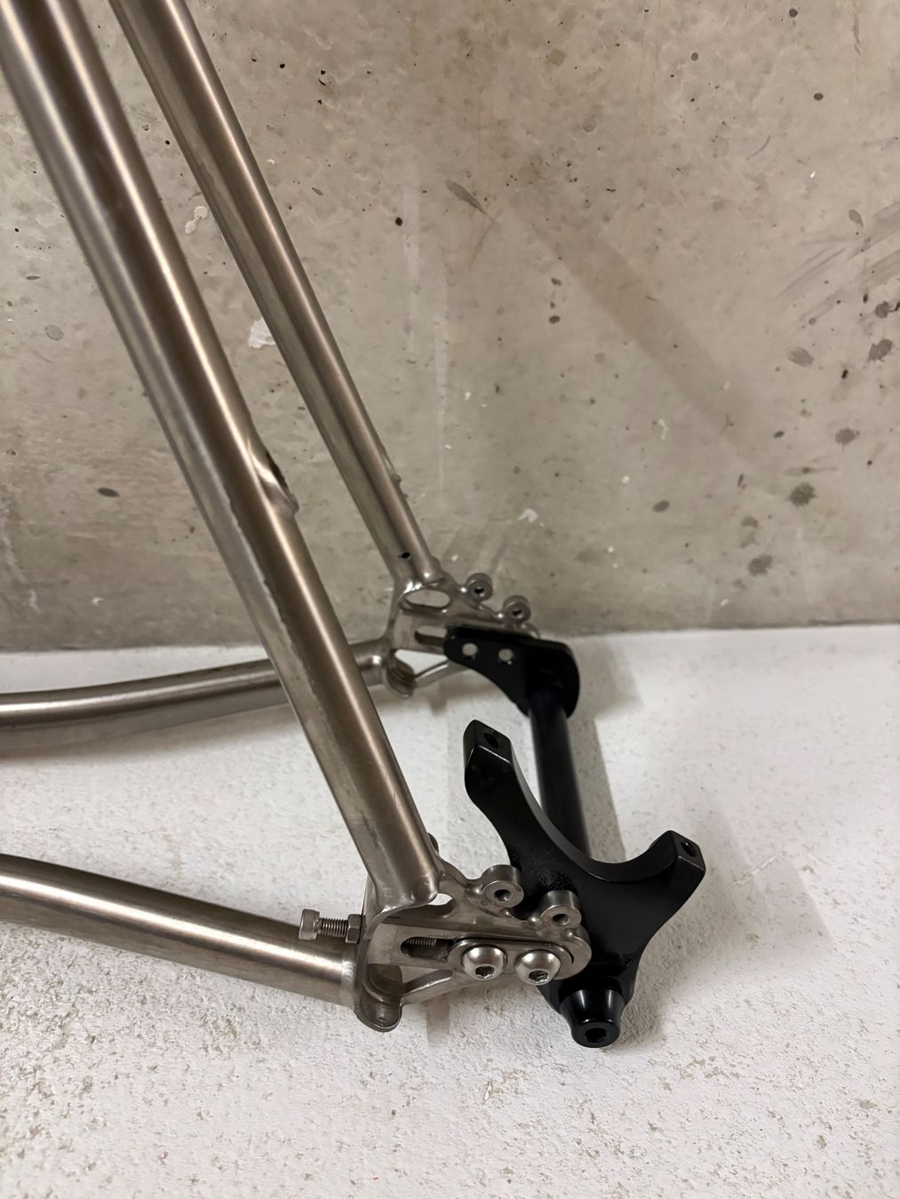 Ersatzteile: custom bikepacking gravel titanium bicycle frame + fork – Gebraucht aus Neuchâtel von shukshuk 4