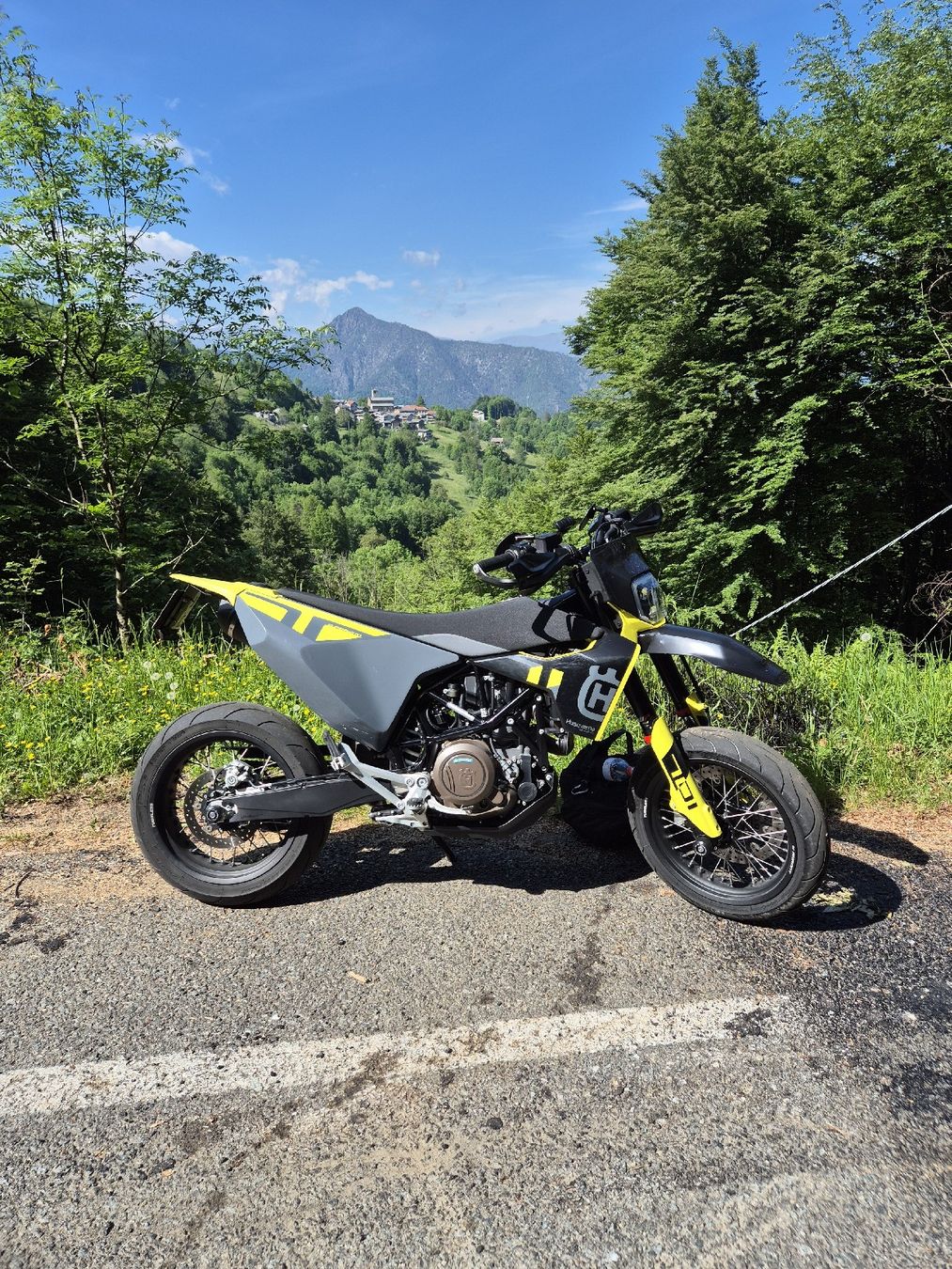 Husqvarna Strasse: Husqvarna 701 2024 – Gebraucht aus Buchrain von Enduro77 6