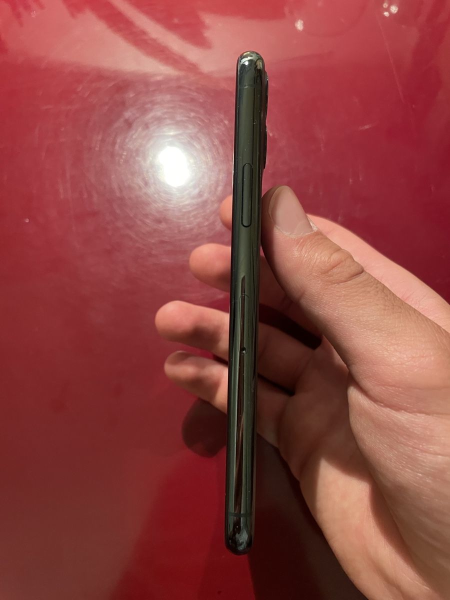 Apple Handys / Smartphones: iPhone 11 Pro 64 GB - Vert nuit  – Gebraucht aus Genève von captain_price 6