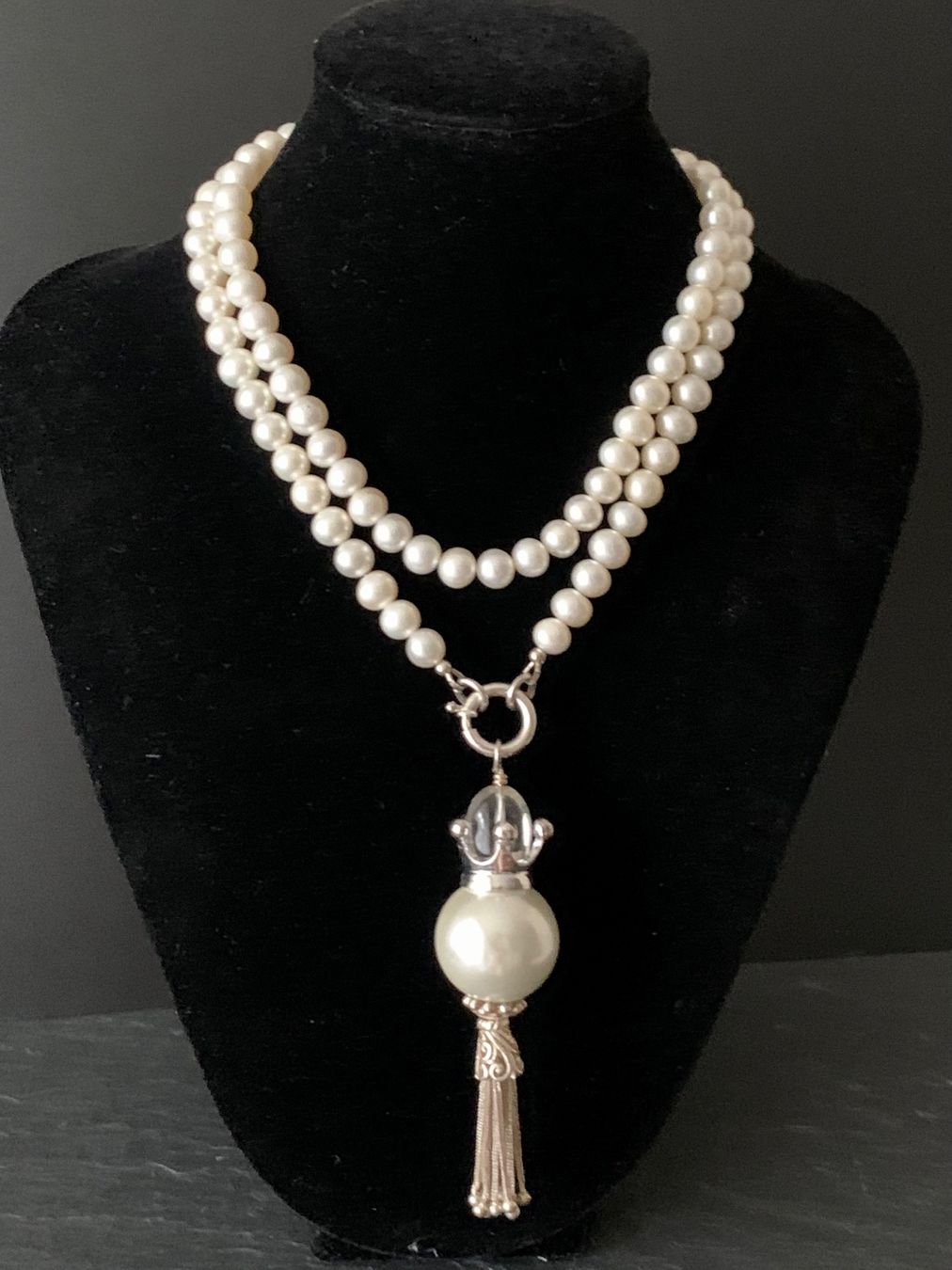 Catenine: Luxuriöse Perlenkette mit Anhänger Silber – Nuovo e nell'imballaggio originale da Rüschlikon venduto da ThereseJewelryDesign