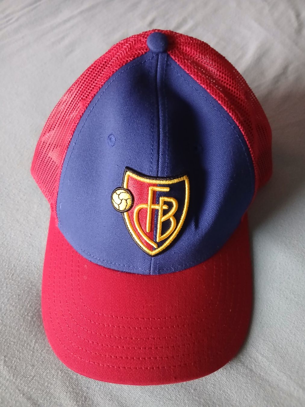 FC Basel Copricapi, berretti & cappellini: FC Basel Cap – Usato da Oberglatt ZH venduto da Sandro0124