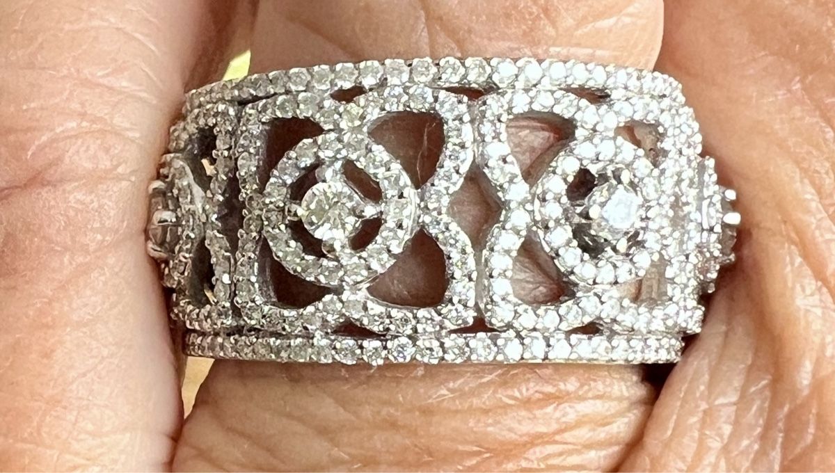 Ringe: Diamantring – Gebraucht aus Erlenbach ZH von jol_9m85