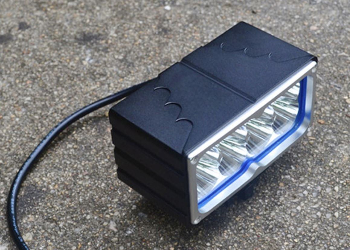 Pezzi di ricambio: Fahrradlicht 9600LM 8xT6 LED 18650 – Nuovo e nell'imballaggio originale da Unterägeri venduto da RmOnline 6