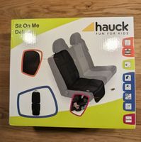 hauck Autositzunterlage 120 × 46 cm, ISOFIX, Schwarz