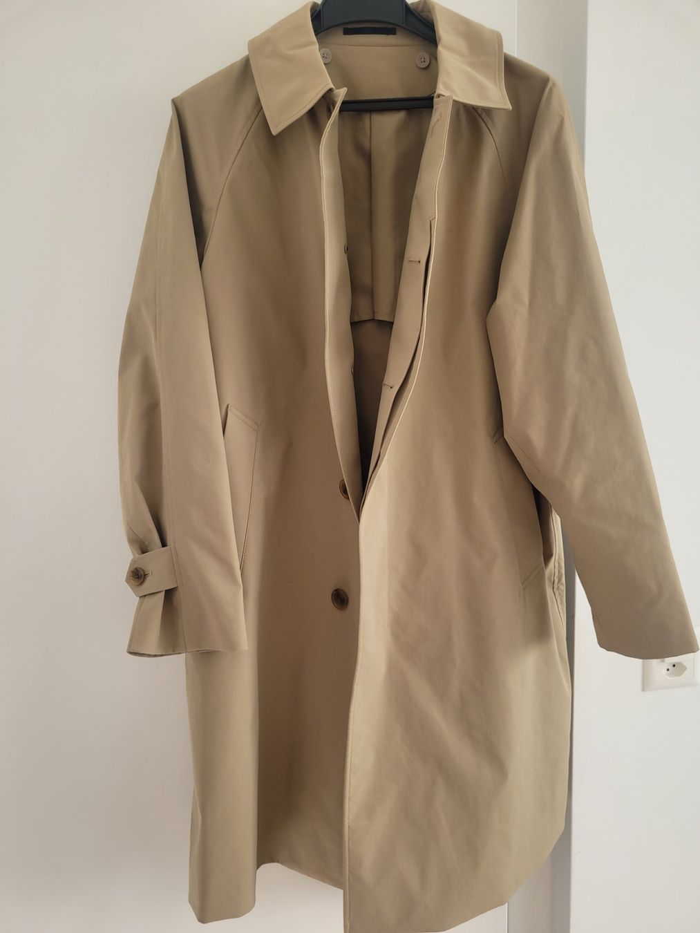 Uniqlo Mäntel: Imperméable beige classique, coupe droite – Gebraucht aus St-Sulpice VD von Piggy03 4