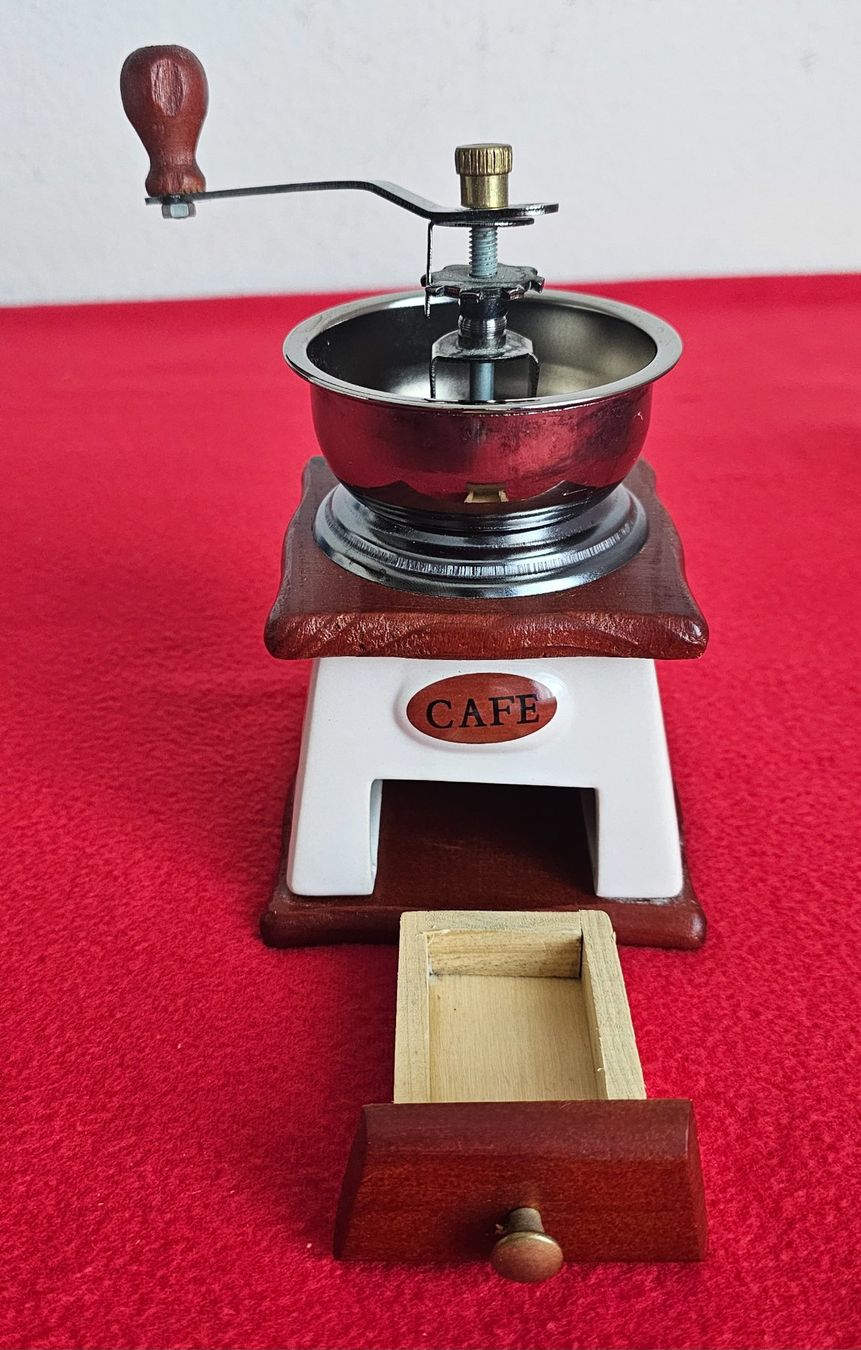 Elettrodomestici da cucina: Kaffeemühle-Vintage-Stil – Usato da Bronschhofen venduto da David80 3