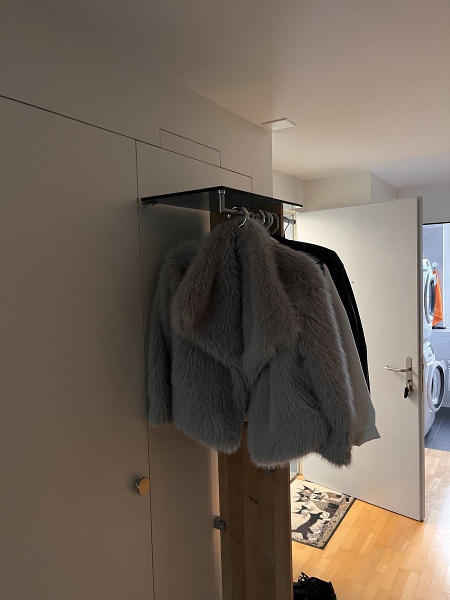Porte manteau: Garderobe  – D'occasion à Stein AR par Clarc 3