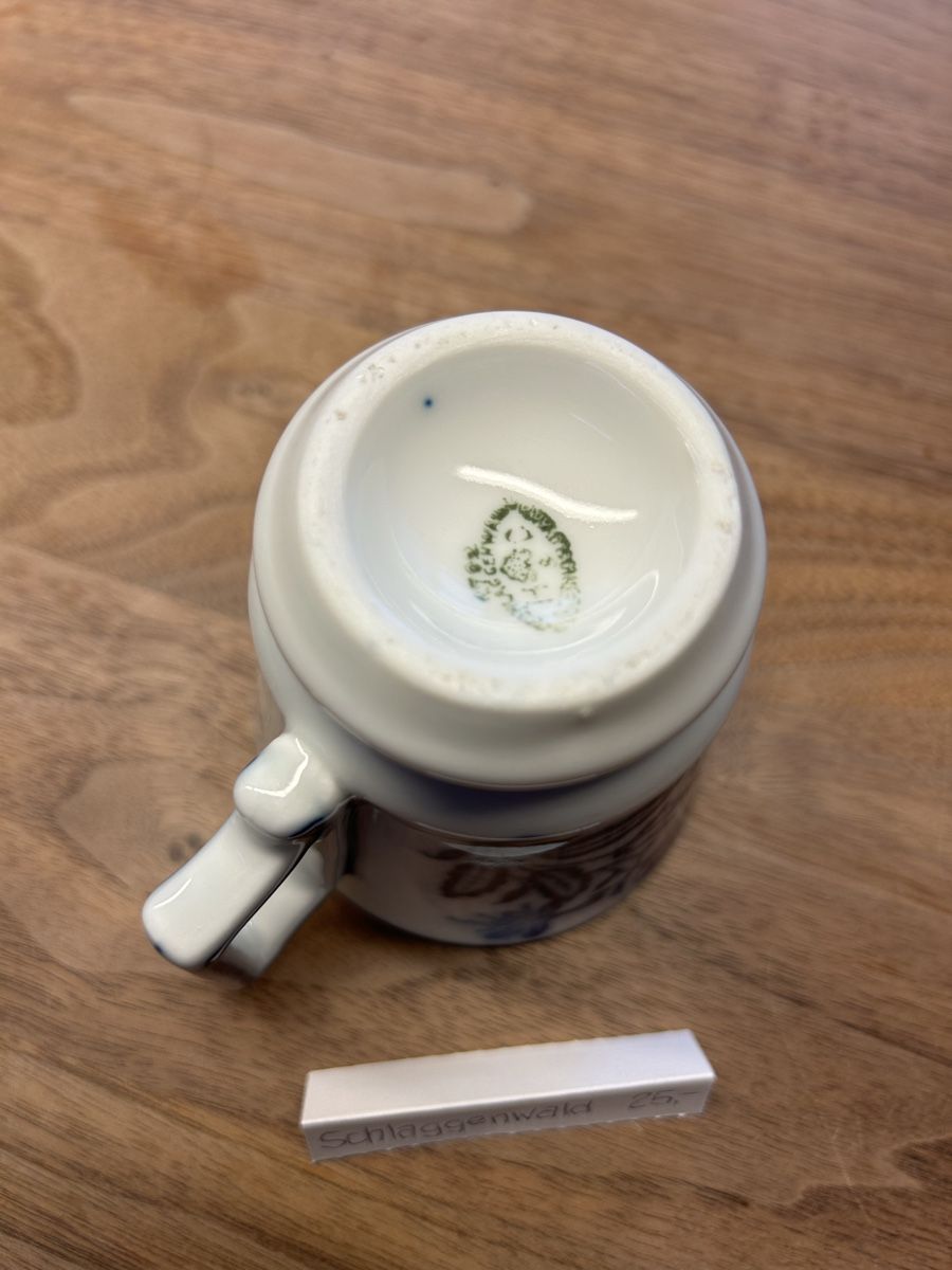 Tazze: Antike Schlaggenwald Tasse – Usato da Kreuzlingen venduto da Pix66 1