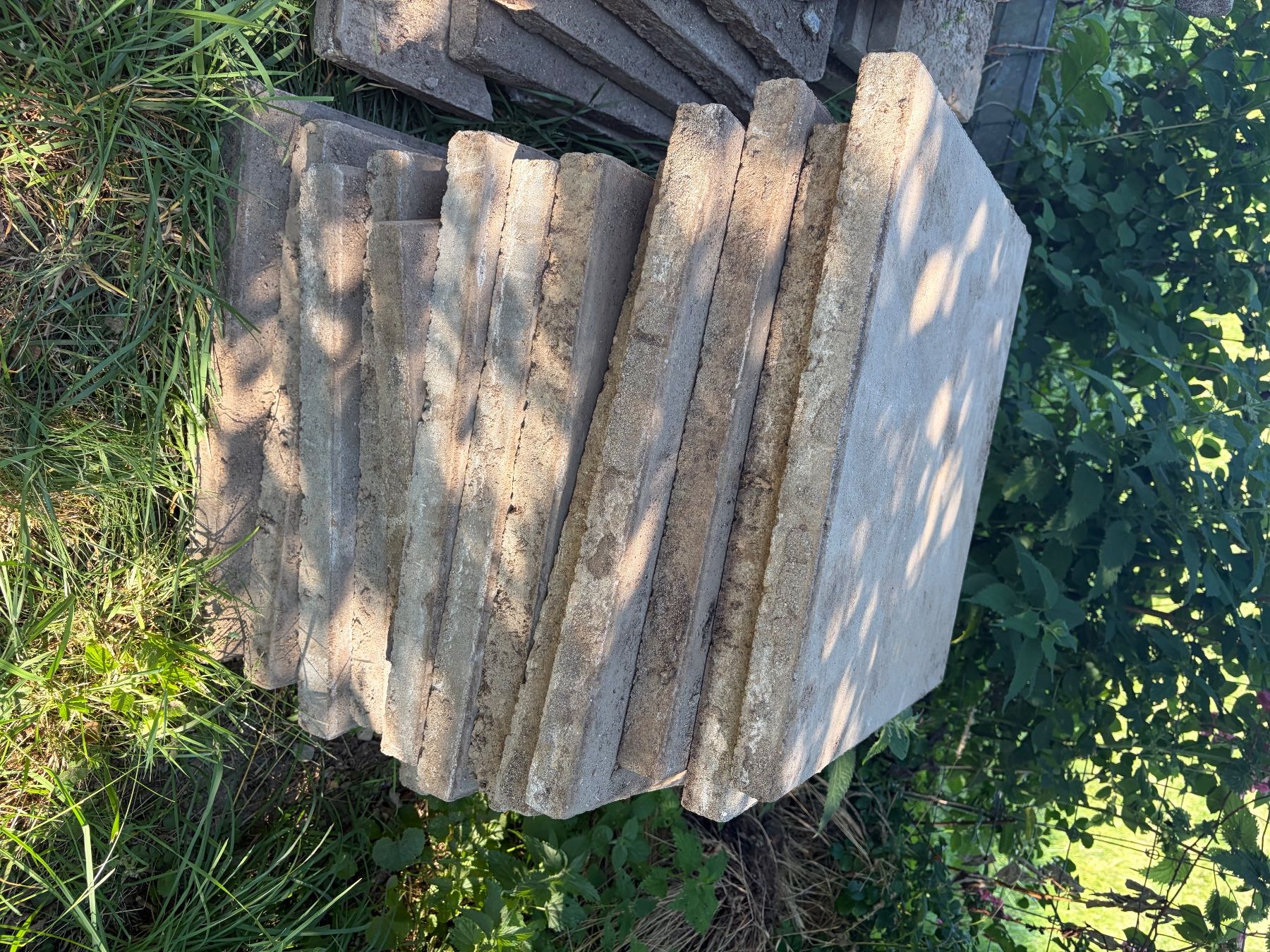 Rivestimenti per pavimenti: Bodenplatten Beton gebraucht – Usato da Gattikon venduto da vgale