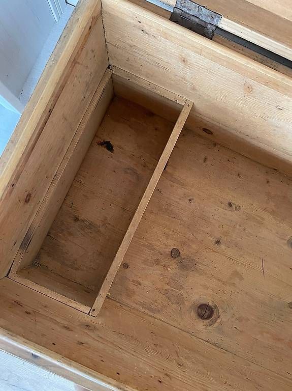 Cassapanche: Antike Holztruhe – Usato da Unterendingen venduto da Adrienne4 3