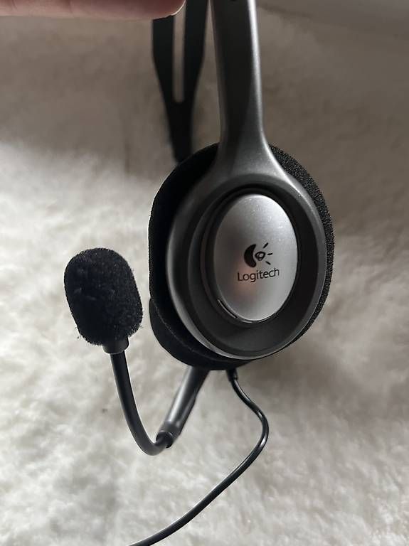 Logitech Cuffie: Cuffia con microfono Logitech con cavo – Usato da Lugano venduto da giovanni_80 1