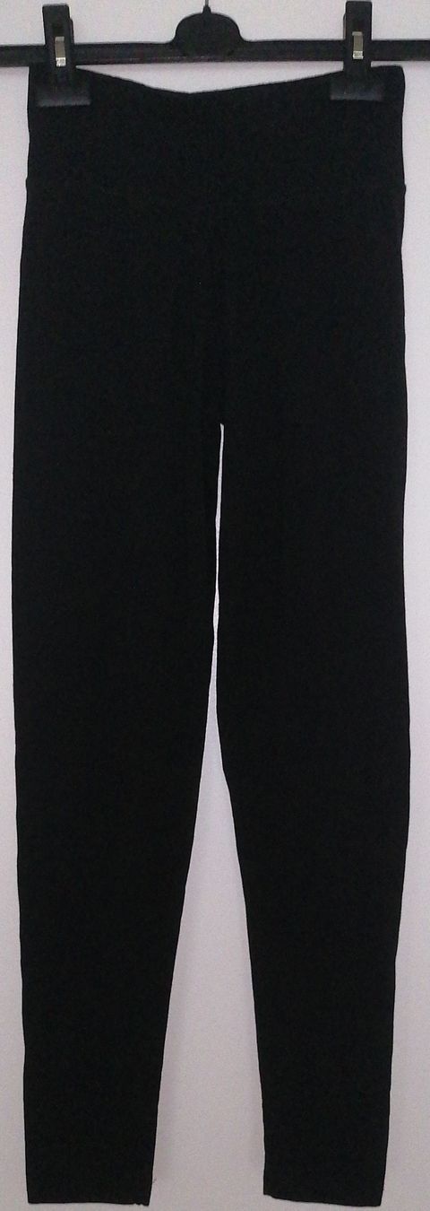 Leggings: Schwarze Leggins Gr. S, bequem und schick – Gebraucht aus Dübendorf von an_nk8z