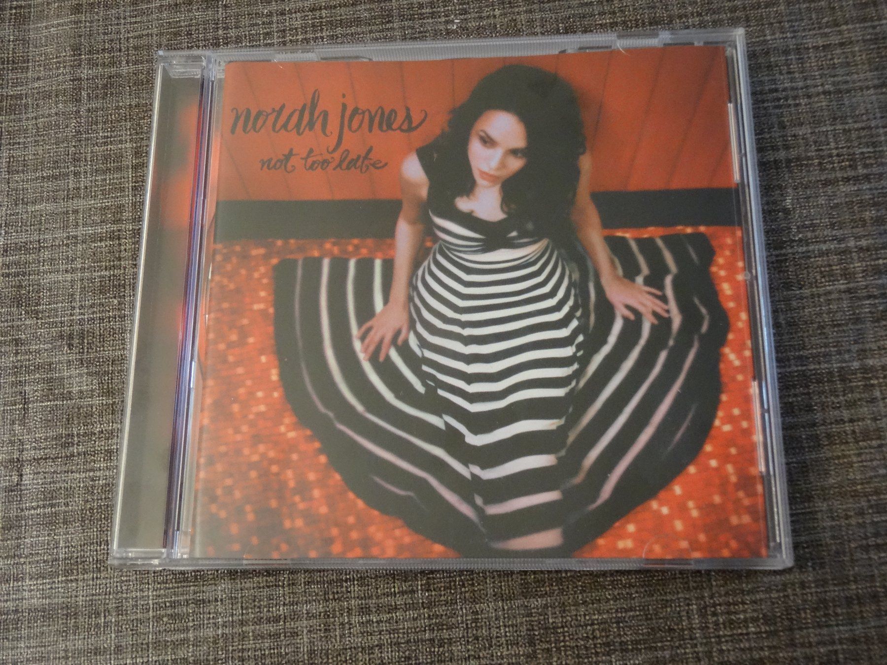 CD: Norah Jones - not too late CD – Usato da Olten venduto da Disc-Ausverkauf