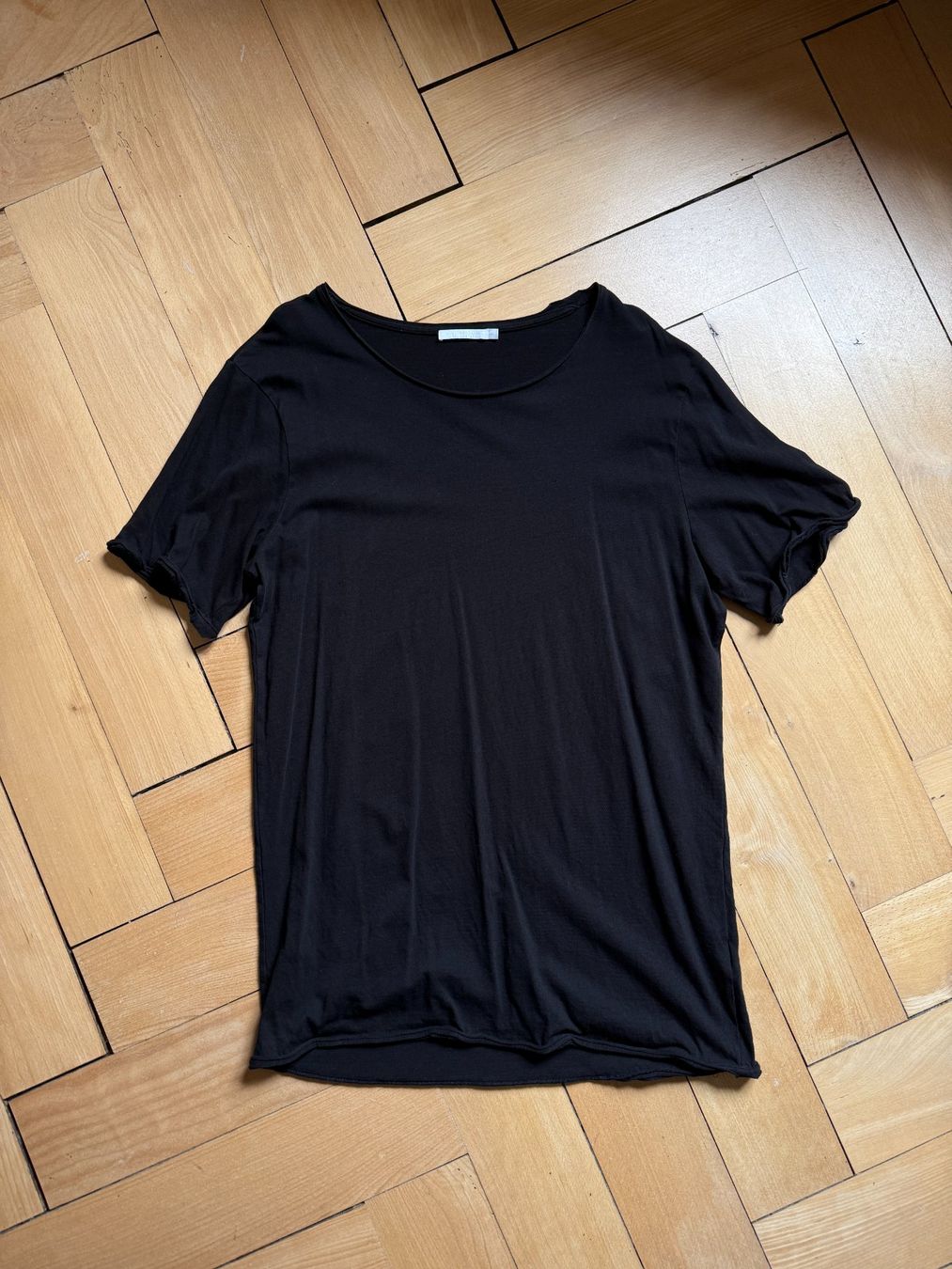 Weekday T-shirt: WEEKDAY - T-Shirt schwarz M – Usato da Zürich venduto da Diazaio