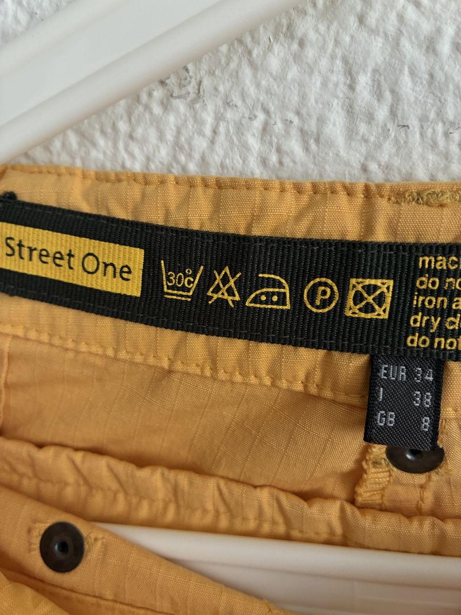 Hosen: Capri Pants Gr 34 – Gebraucht aus Ostermundigen von charmink 1