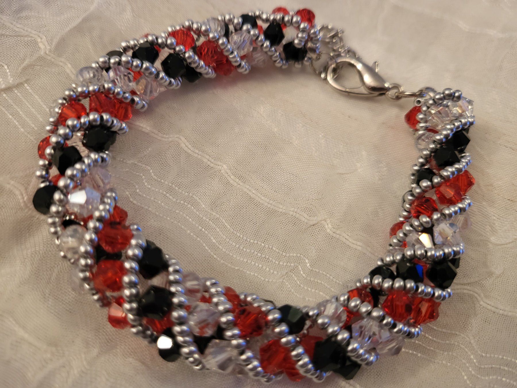 Bracciali & Braccialetti: Handgemachte Armkette aus Glasperlen – Nuovo e nell'imballaggio originale da Dietikon venduto da Eleda