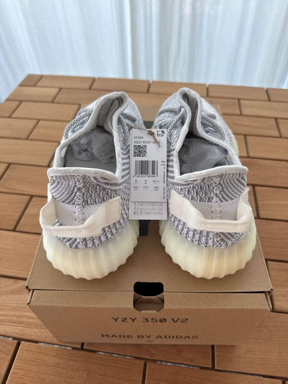 Adidas Scarpe da uomo: Adidas Yeezy Boost 350 V2 – Nuovo e nell'imballaggio originale da Prangins venduto da JKing18 3