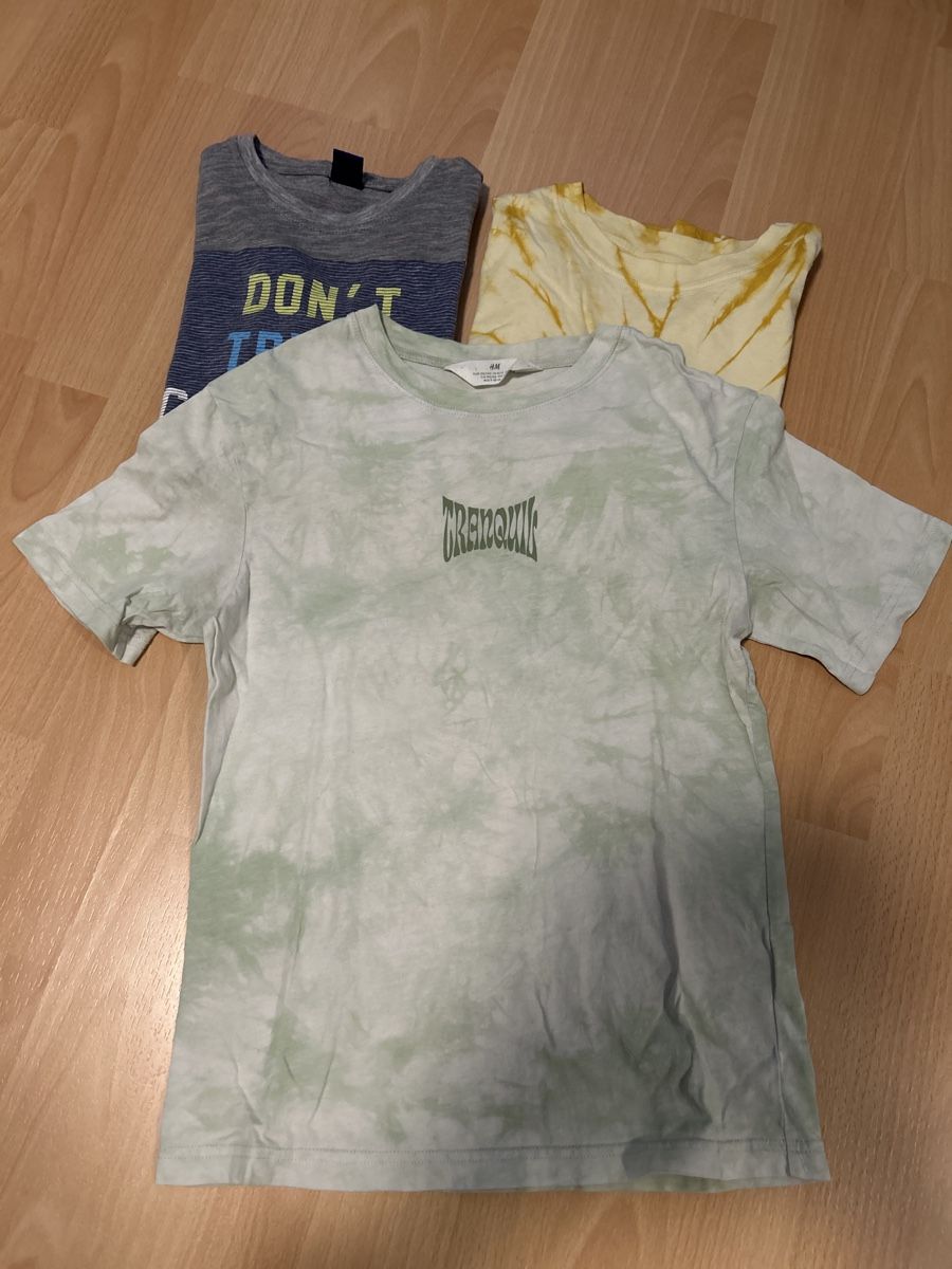 Hemden, T-Shirts & Polos: 3 T-Shirts Gr.134/140 – Gebraucht aus Kreuzlingen von jamie45 1