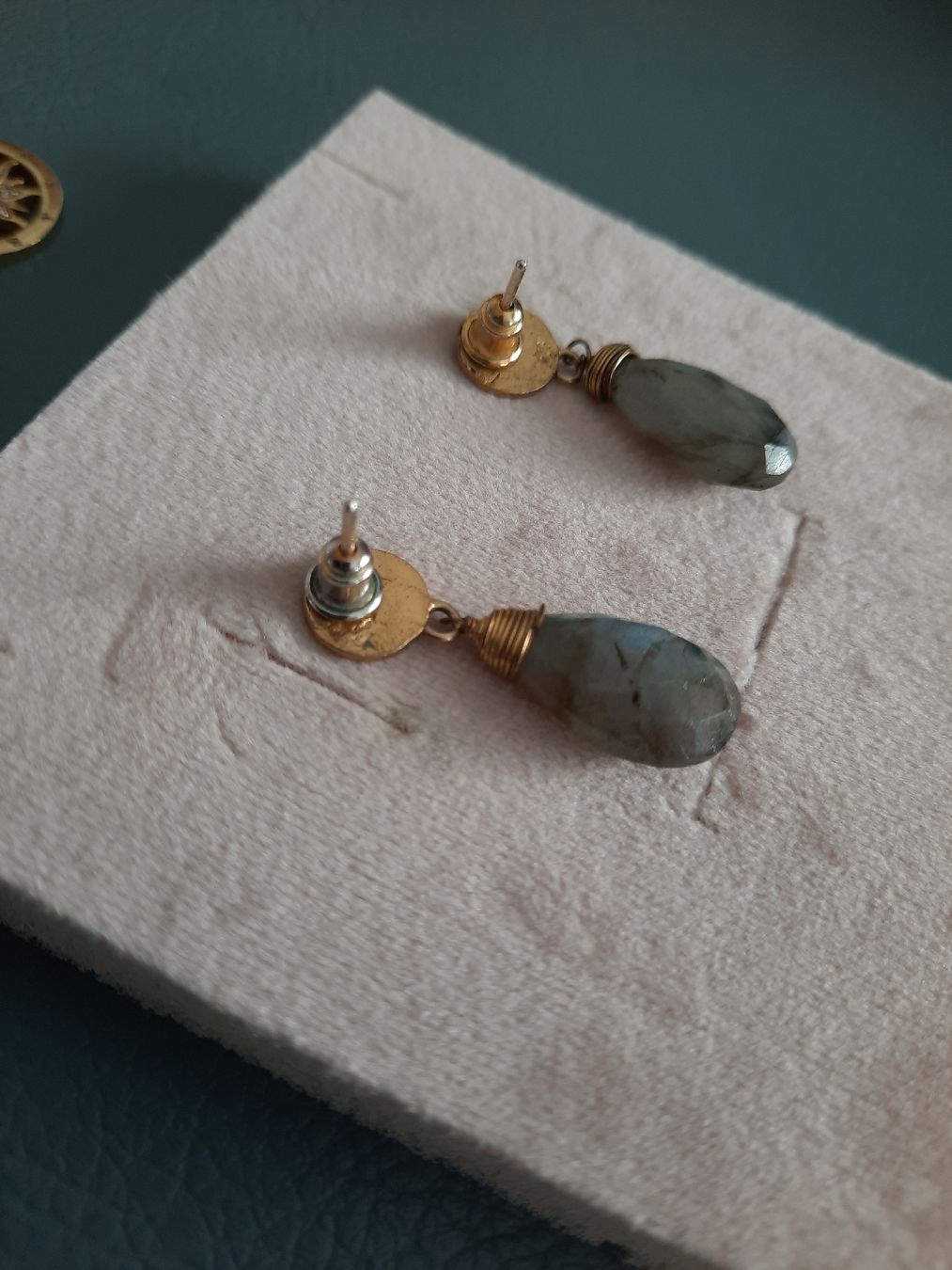 Ohrringe & -stecker: Ohrstecker mit Labradorit – Gebraucht aus Winterthur von Natastar 3