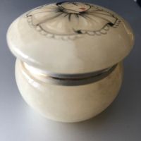 „Pierrot“Alabaster Schmuck/Pillen-Dose